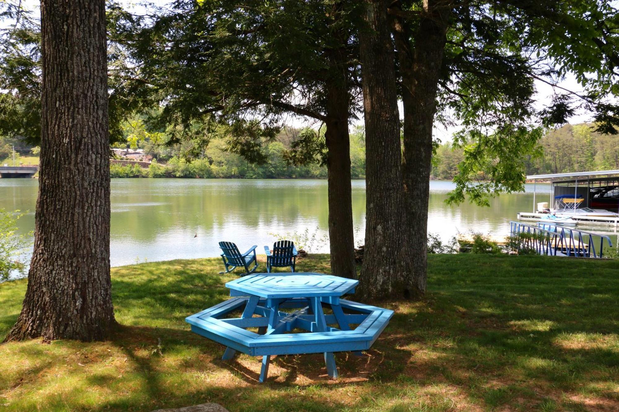 Boundary Waters Resort & Marina Hiawassee Exteriör bild