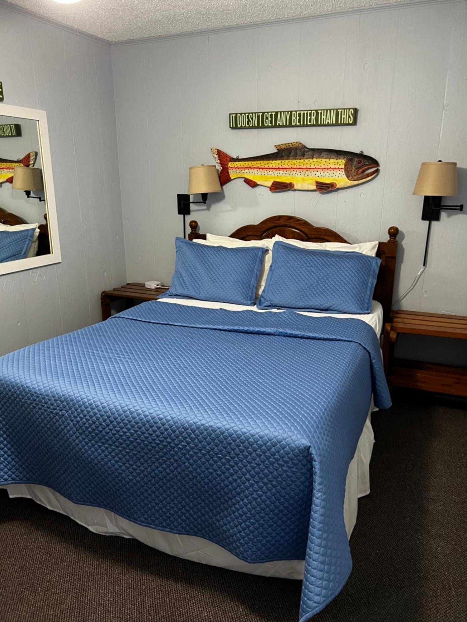Boundary Waters Resort & Marina Hiawassee Exteriör bild